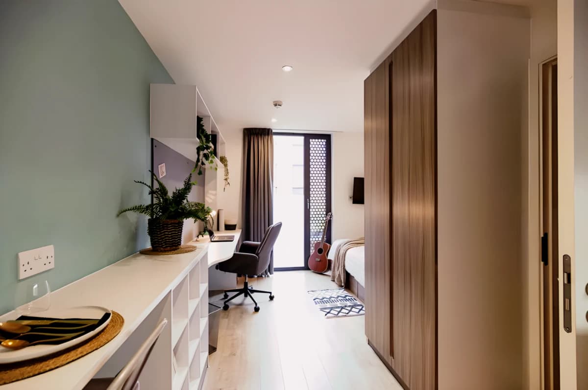 Lumis Student Living image