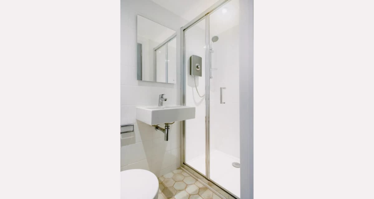 Lit Finsbury House image 5