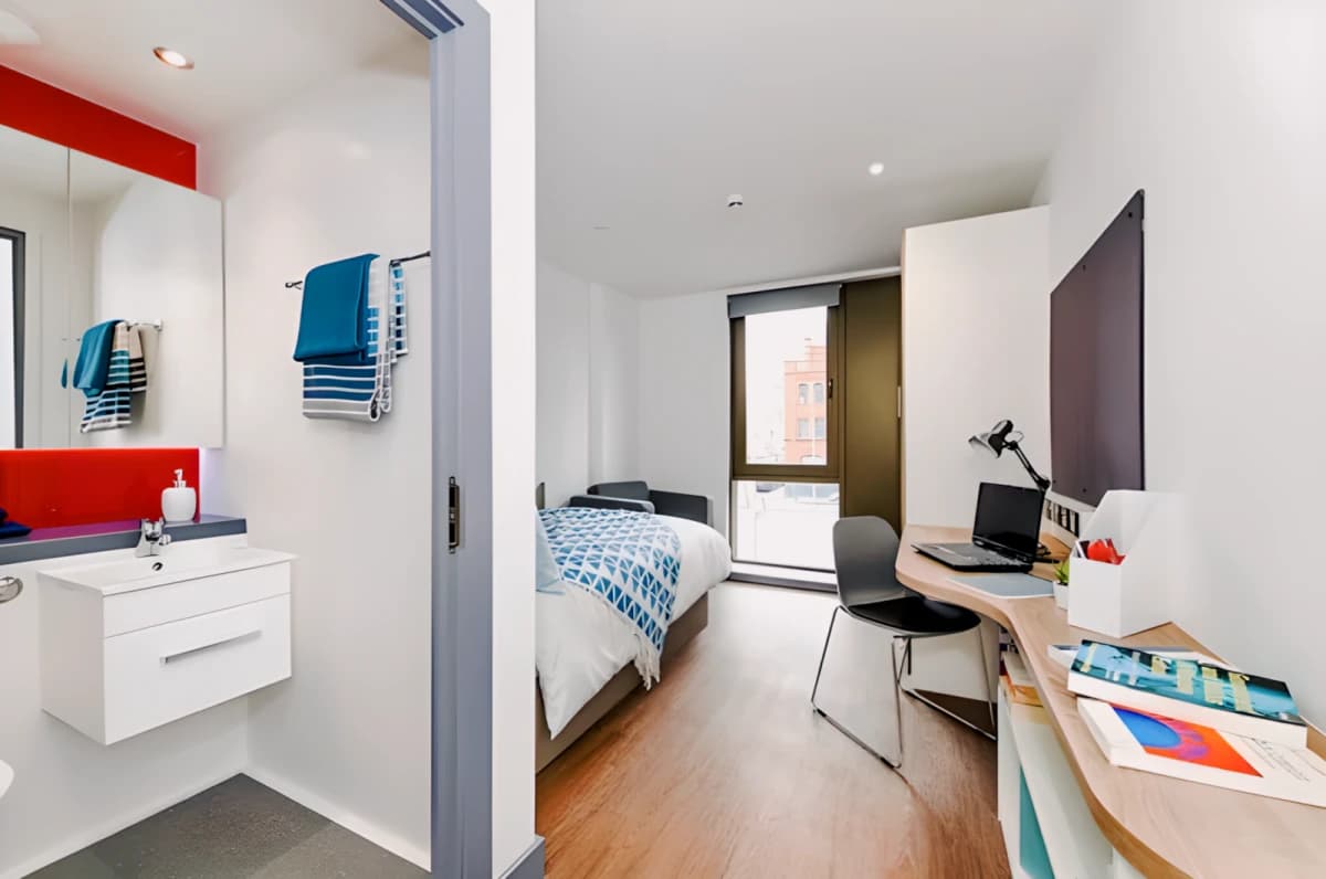 Ensuite Silver