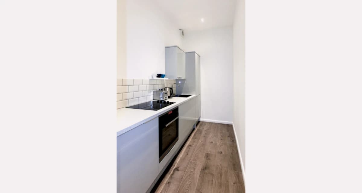 Lit Finsbury House image