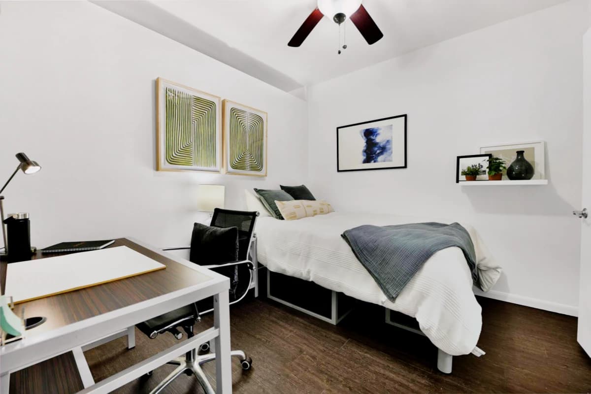 4 Bed 4 Bath B