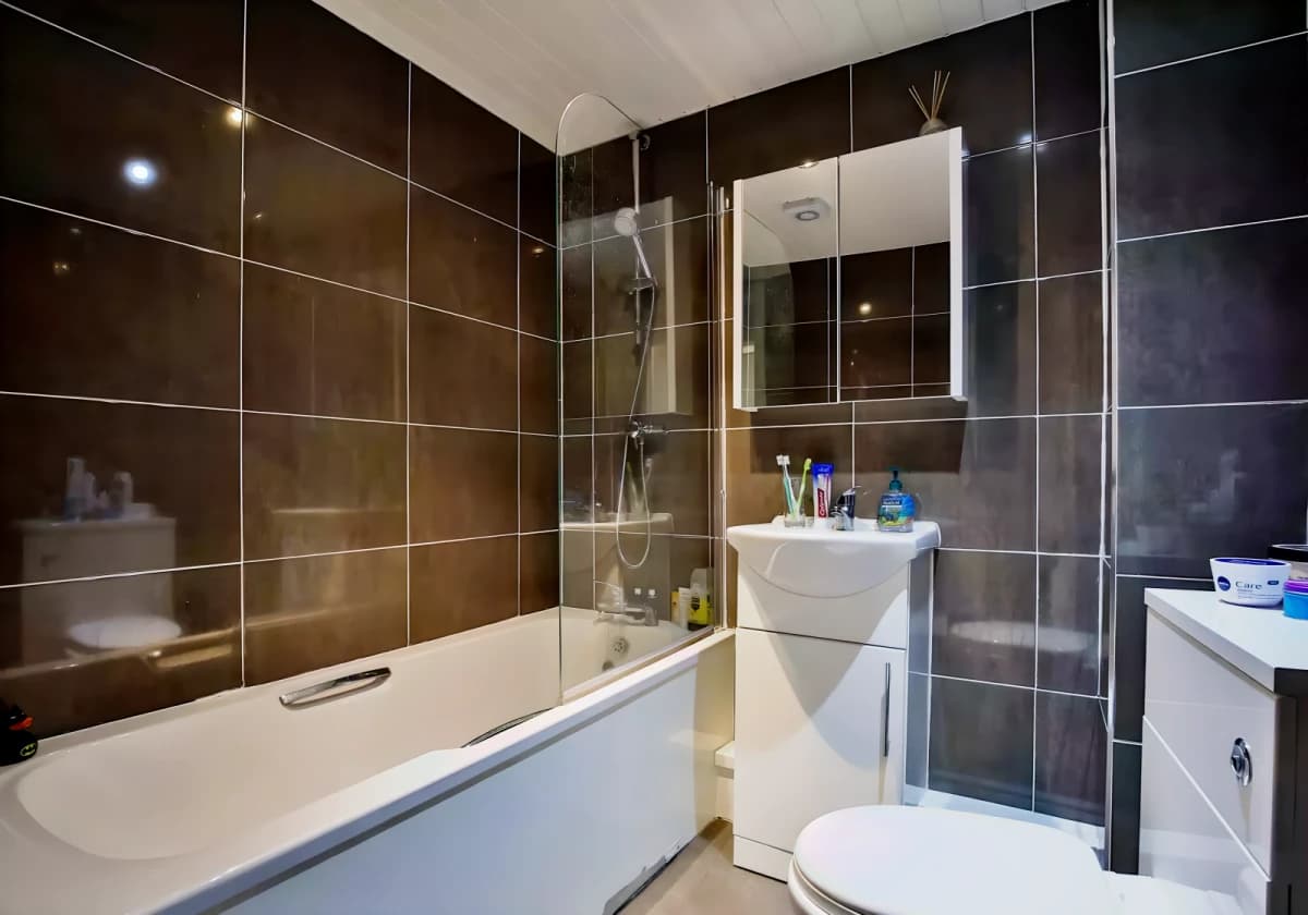 iQ Hollingworth House image