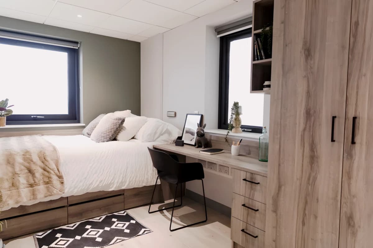 Crown Place image
