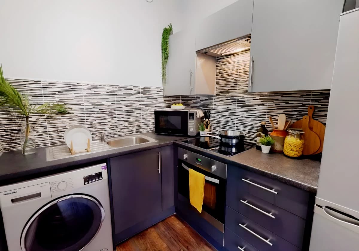 iQ Hollingworth House image