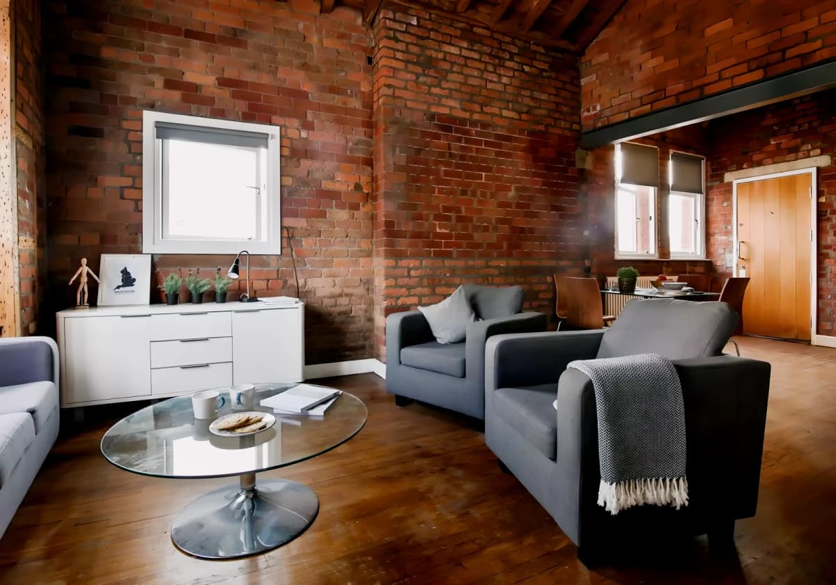 iQ Hollingworth House image