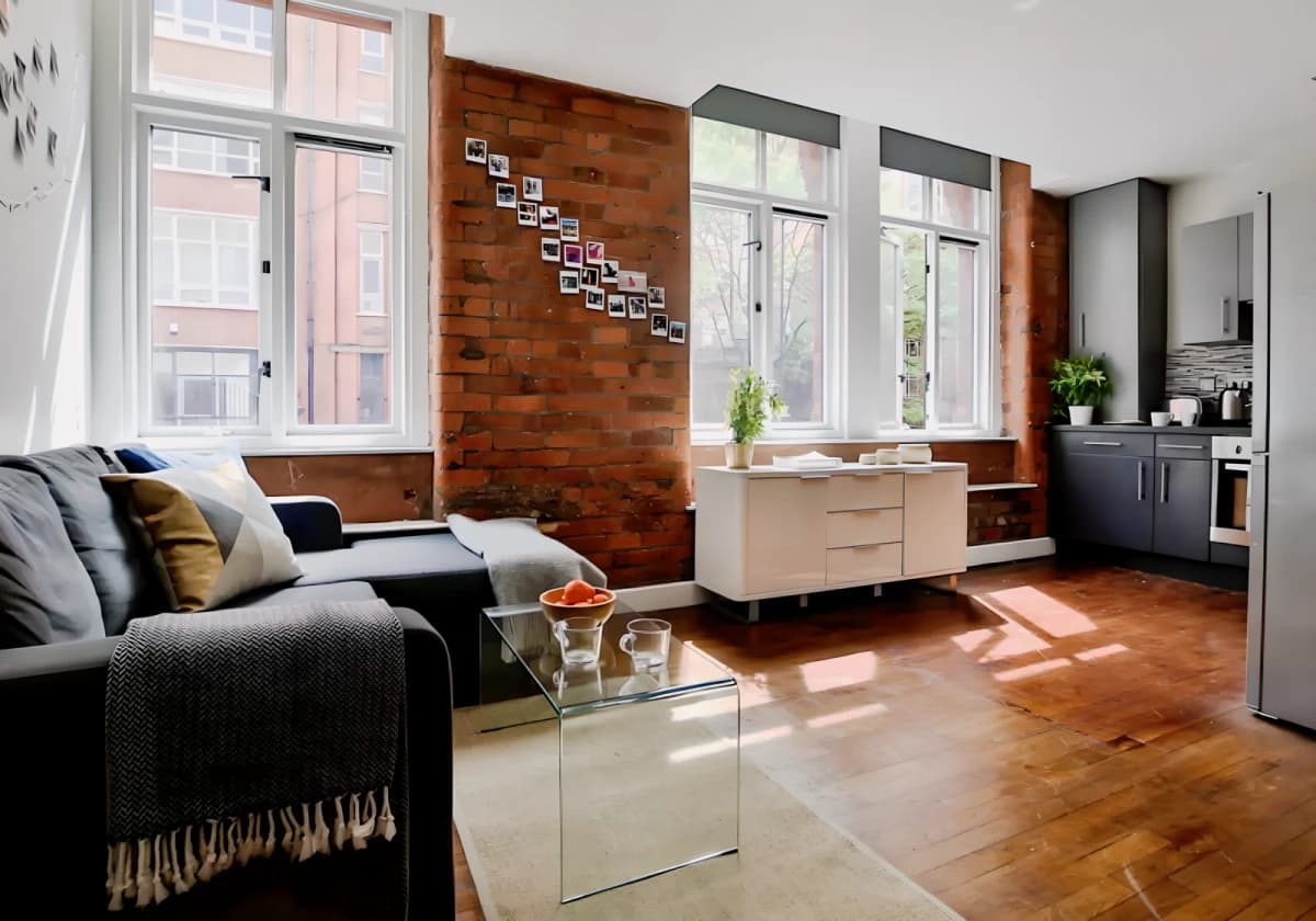 iQ Hollingworth House image