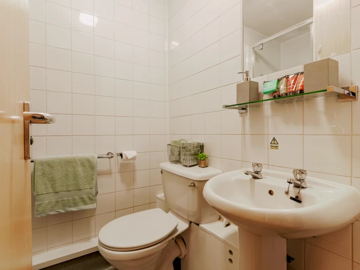 Platinum Ensuite