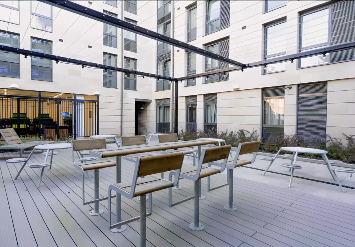 Outdoor Features