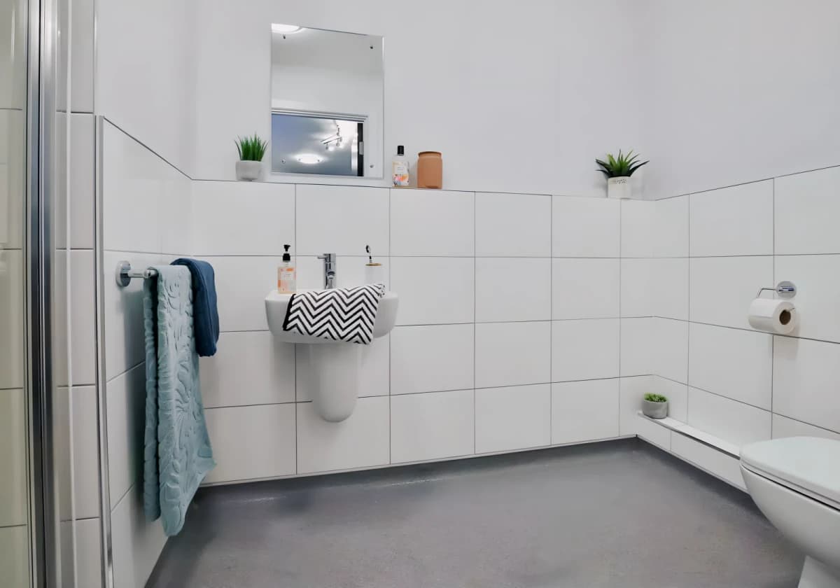 iQ Newtown House image