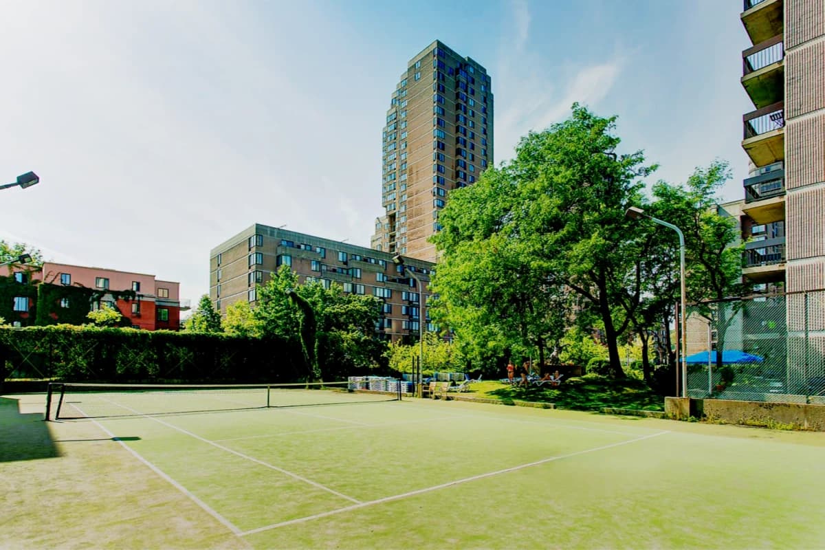 Outdoor Features