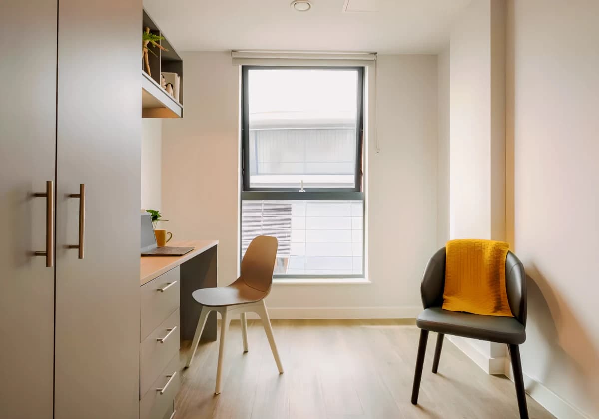 iQ Nelson Court image