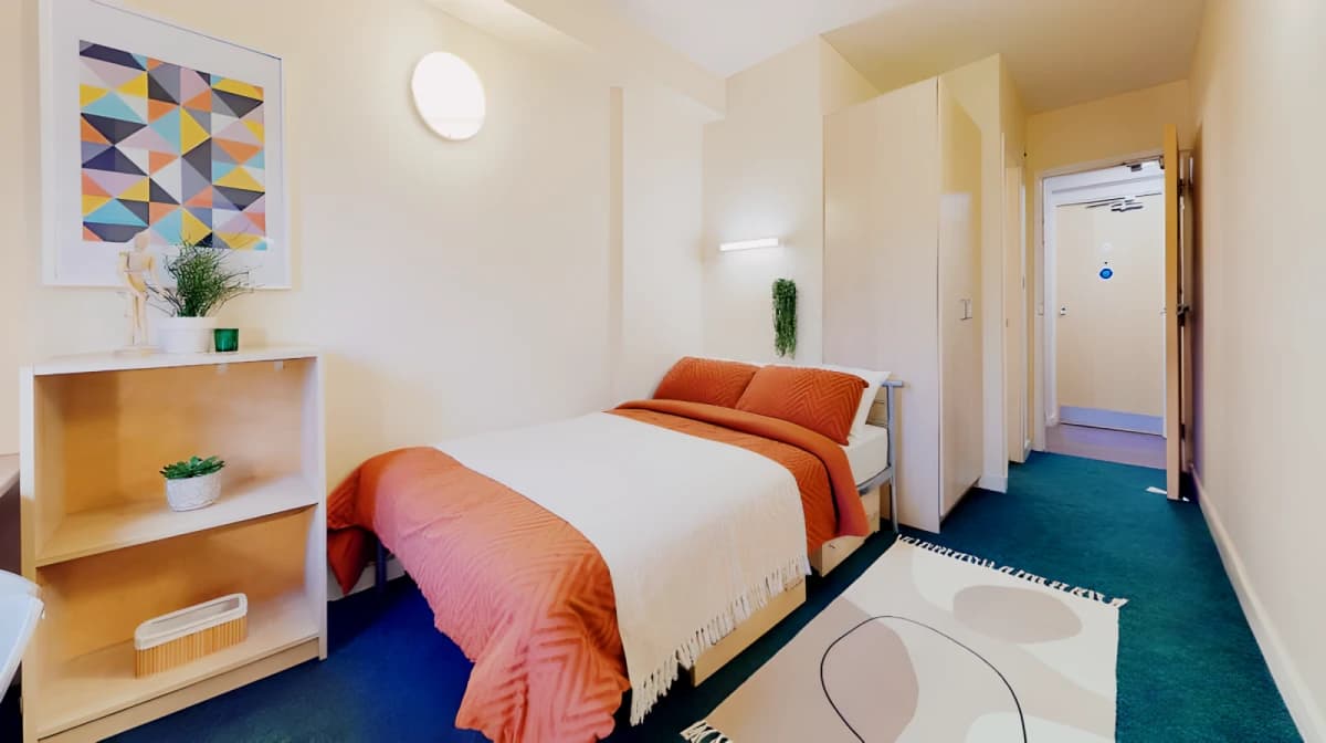 iQ Aspley House image