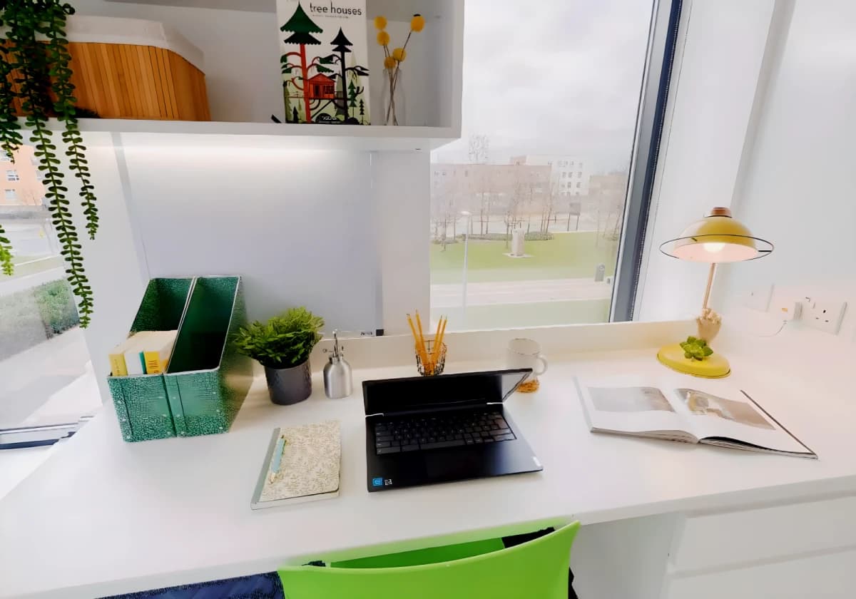 iQ Flinders House image 4