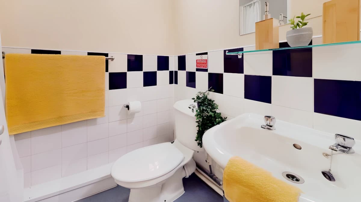 iQ Aspley House image