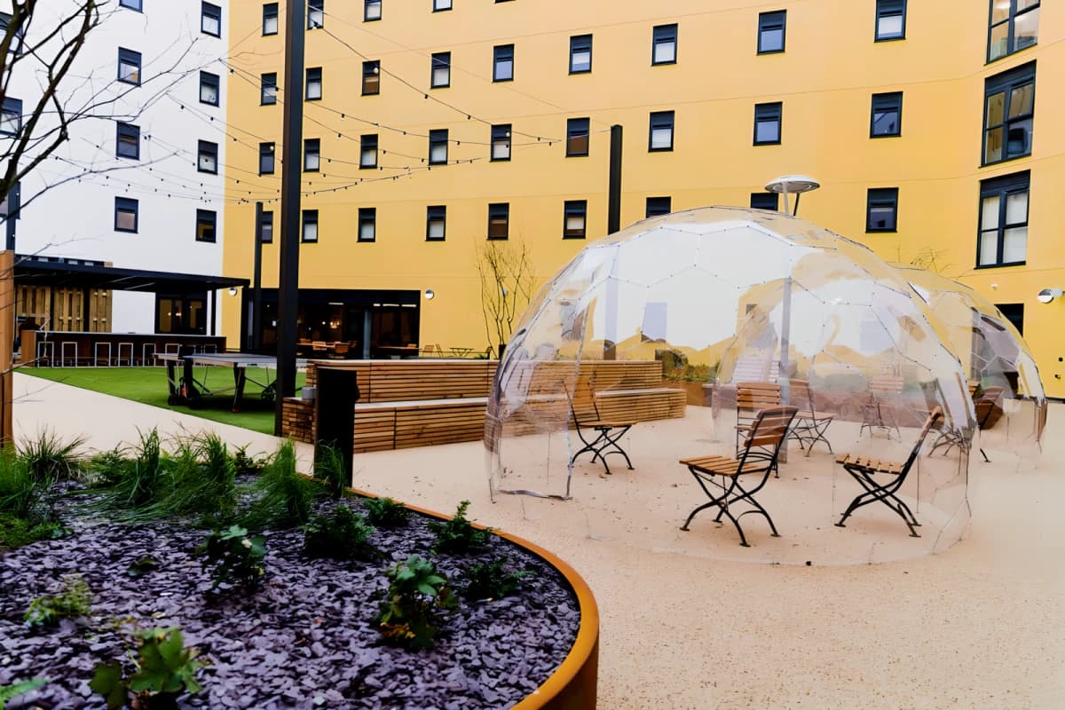 Outdoor Features