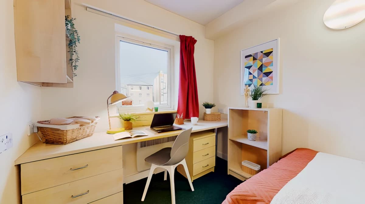 iQ Aspley House image