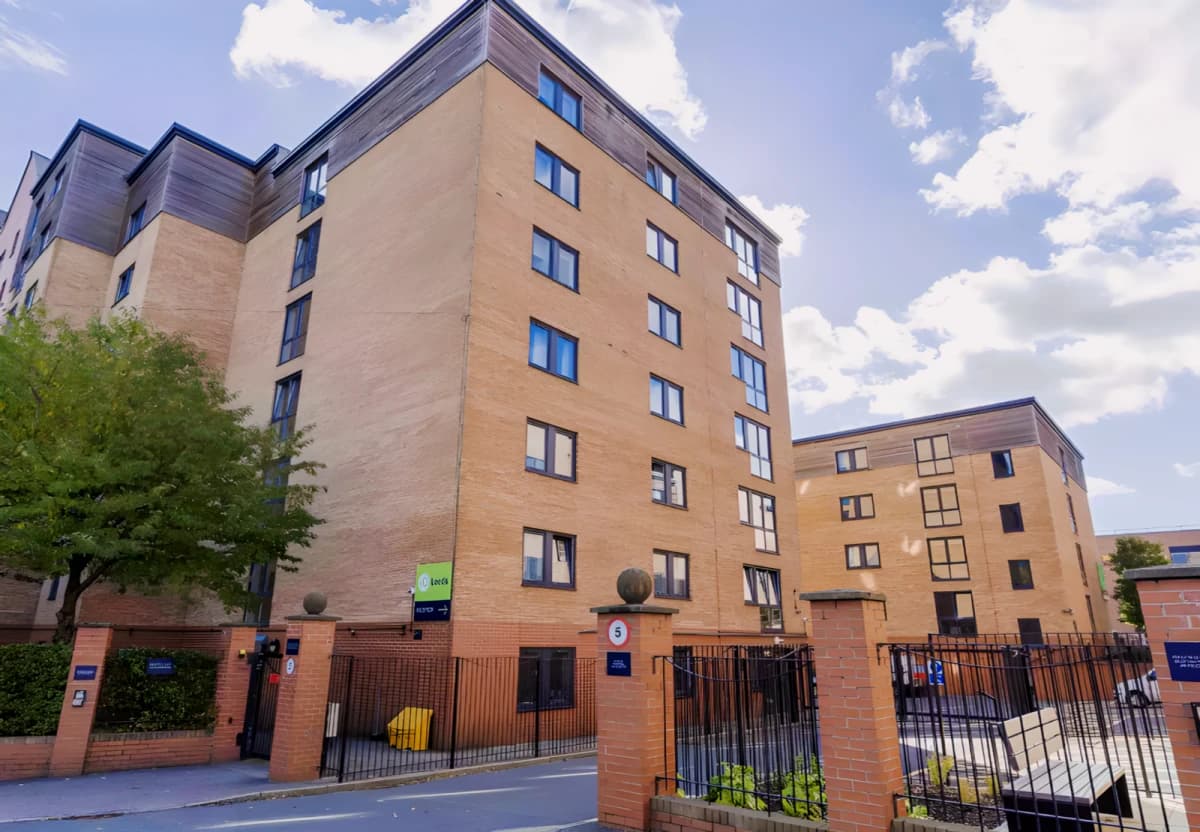 iQ Leeds image 2