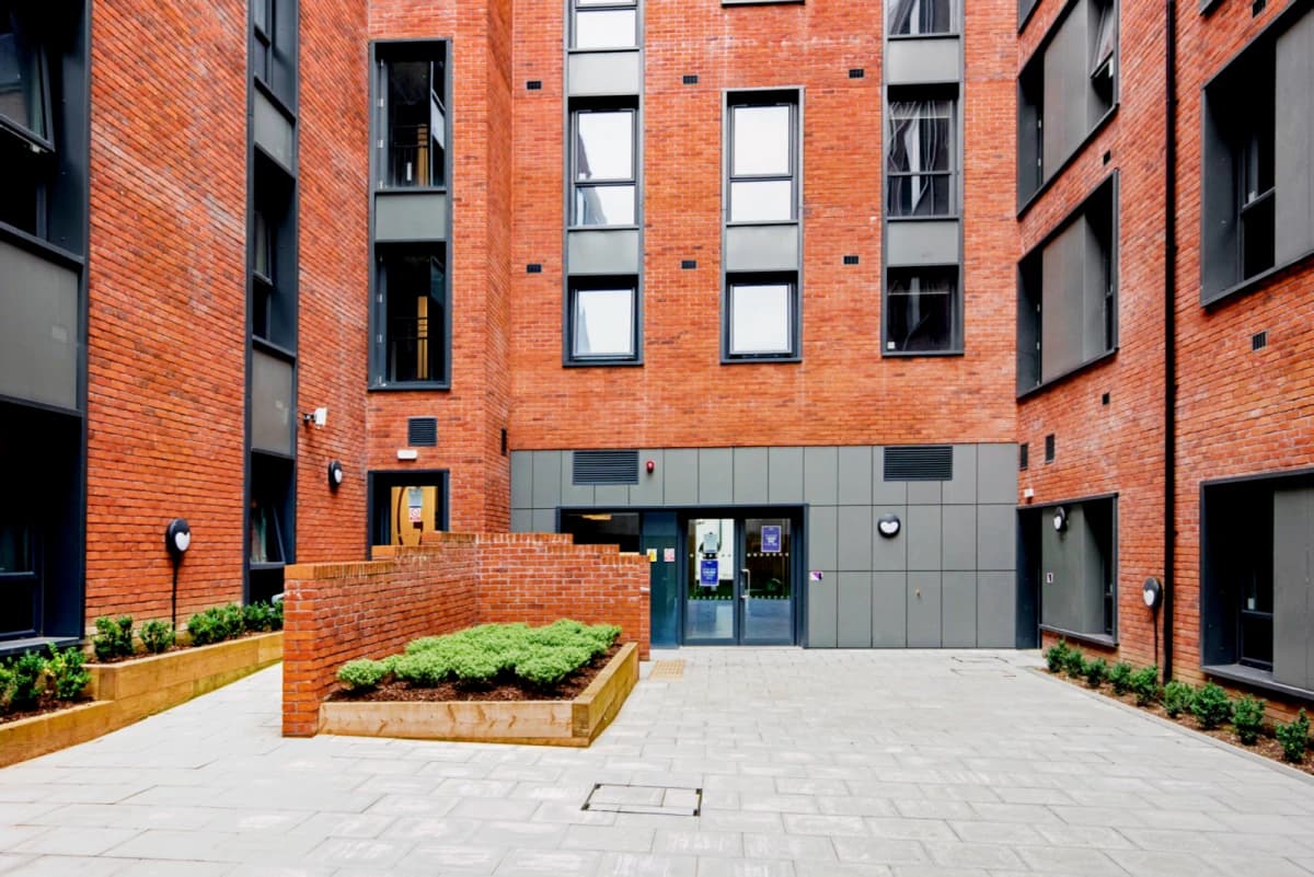 Outdoor Features