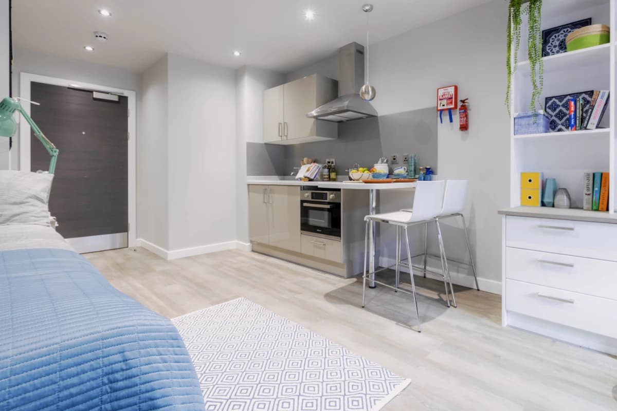 9 De Montfort Mews image
