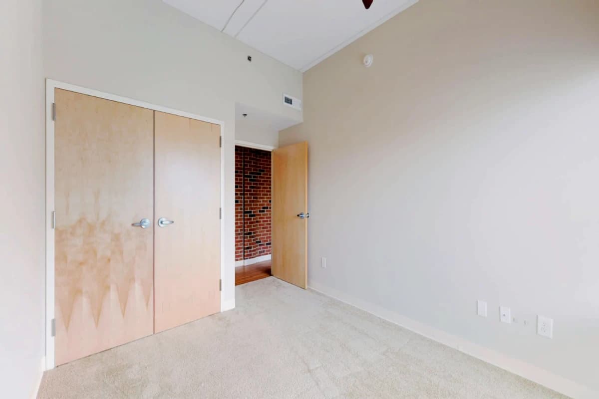 Courtyard Lofts image 5