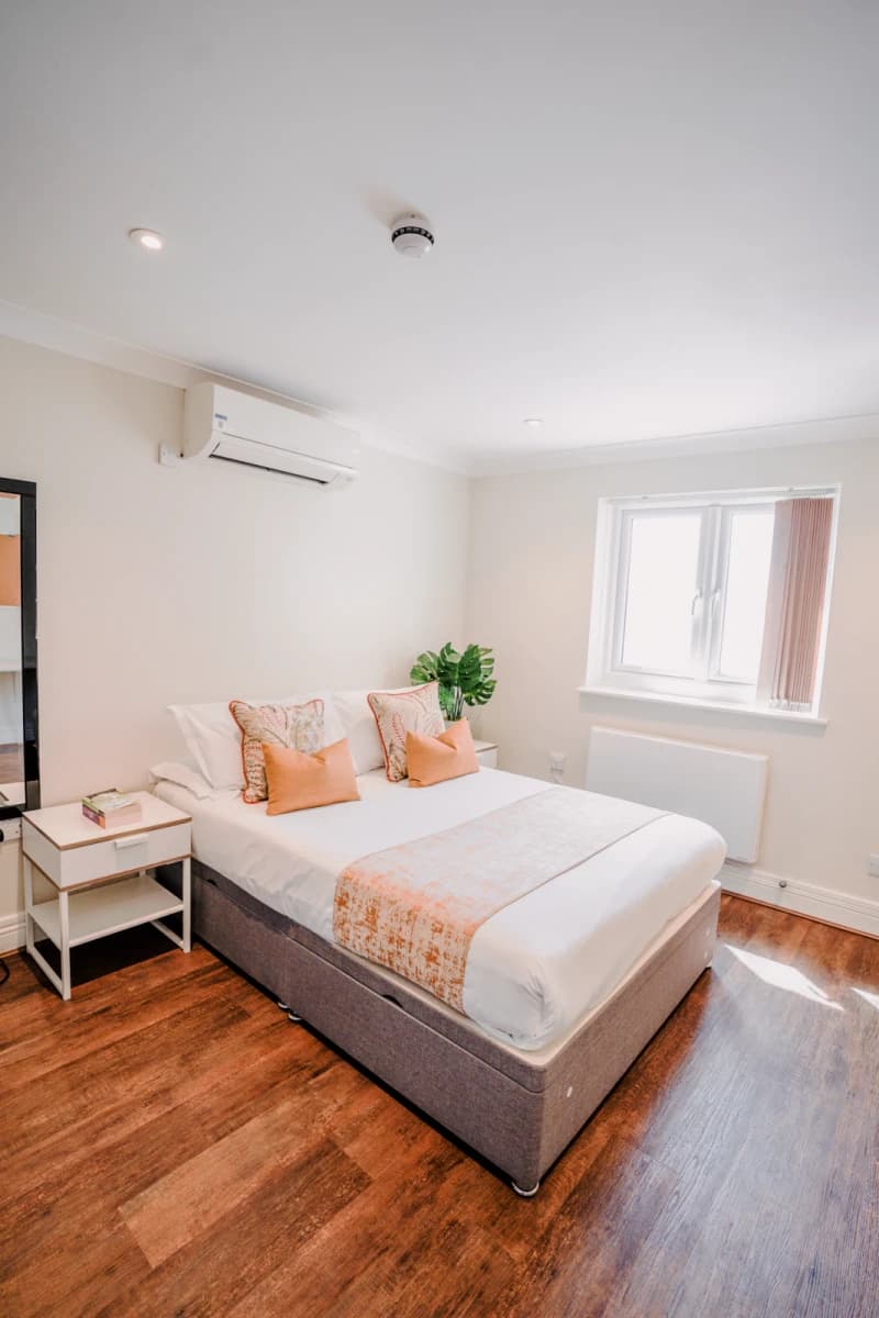 Topps Accommodation image