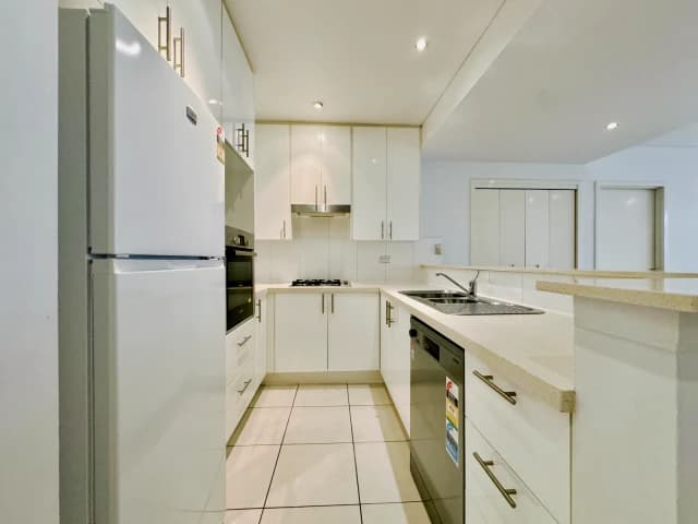 3 bed 2 bath-070