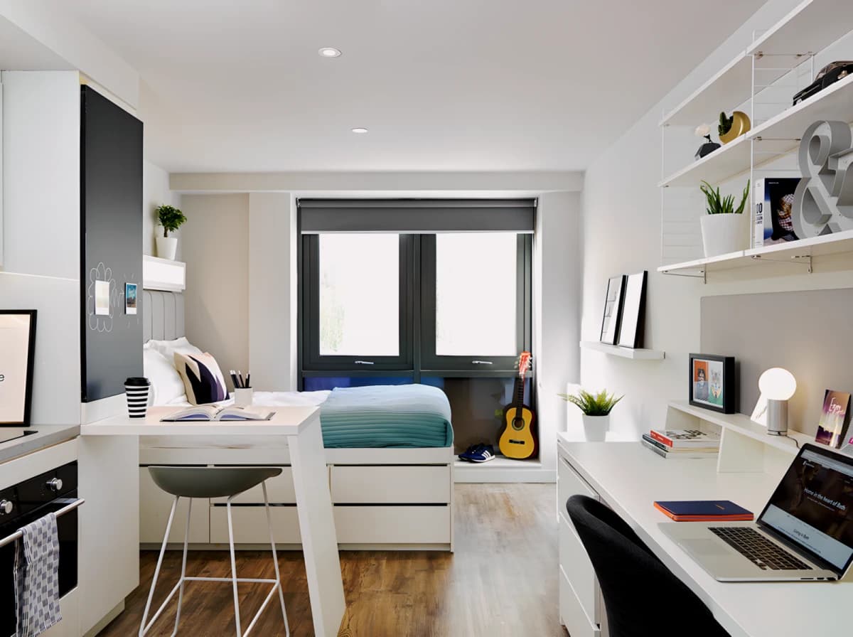 Austen Studio with Courtyard Access Single