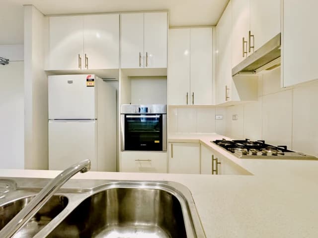 3 bed 2 bath-070