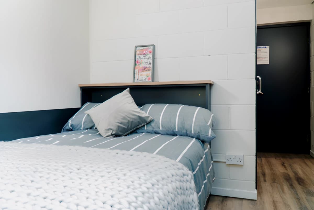 Meadowside Court image