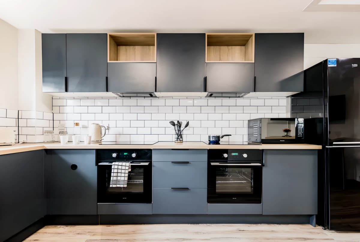 Meadowside Court image