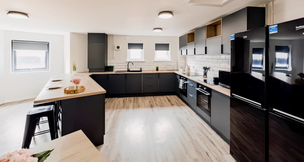 Meadowside Court image