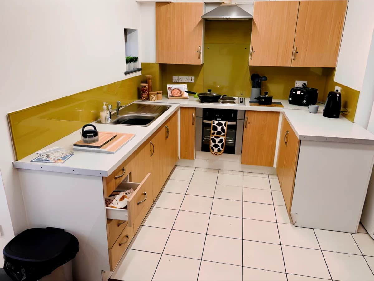 Albion Court image