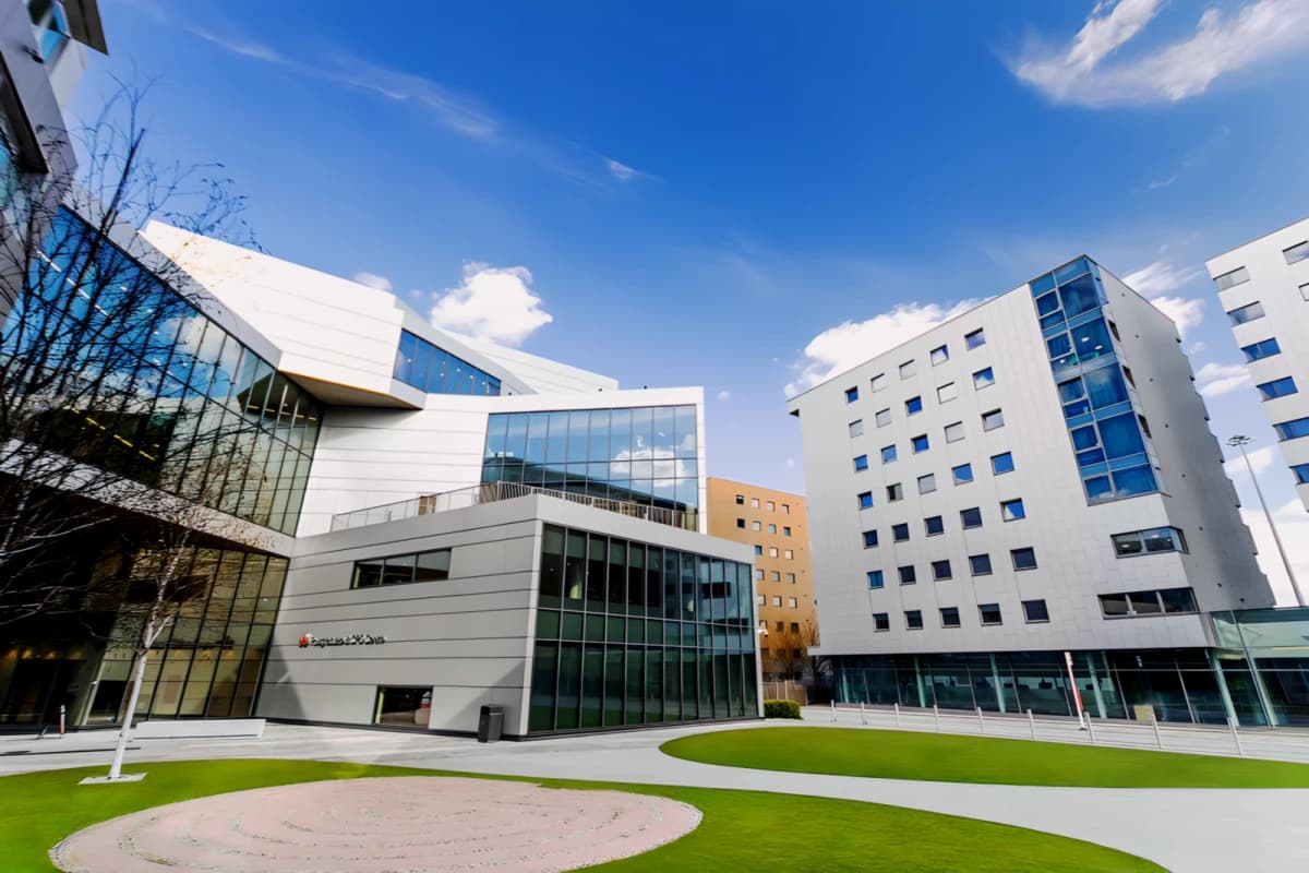 Fitzroy Court image 5