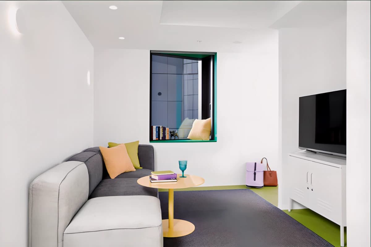 Scape Carlton image