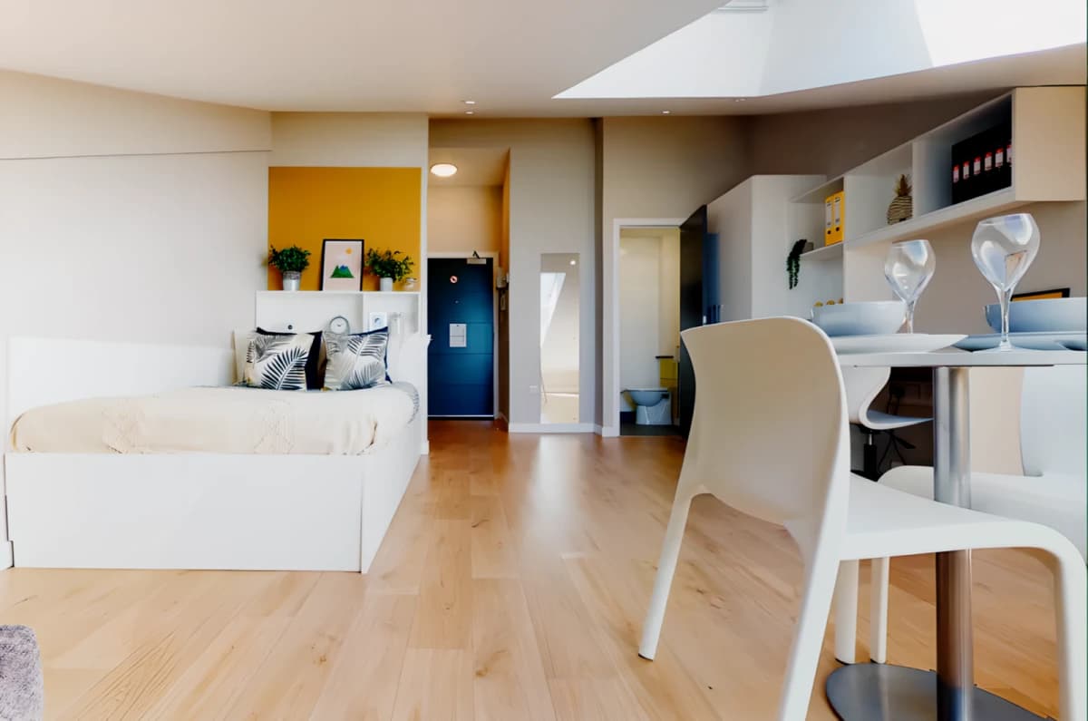 Centro House image