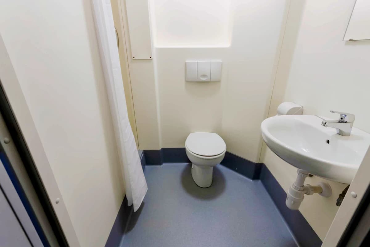 Ensuite - Bronze