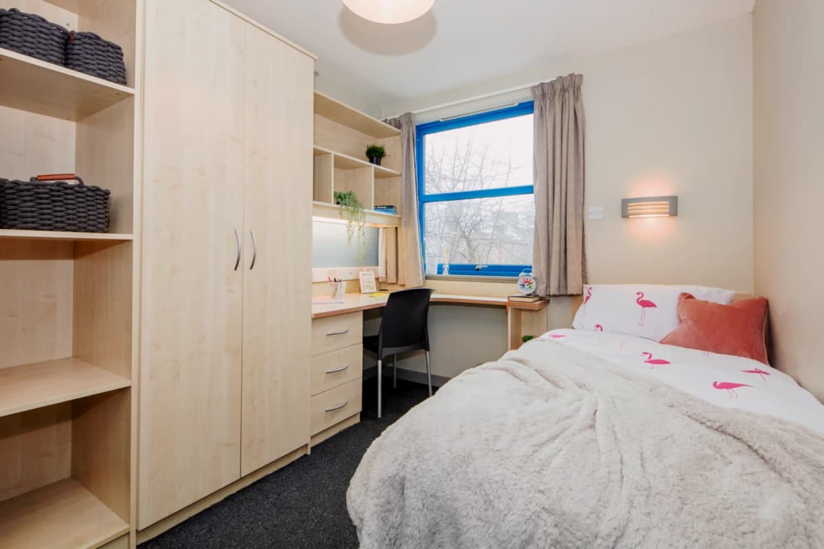 Ensuite – Bronze