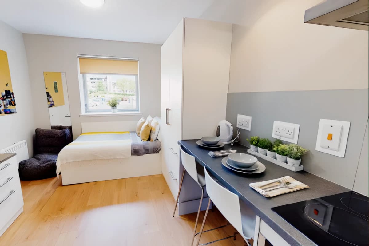 Centro House image