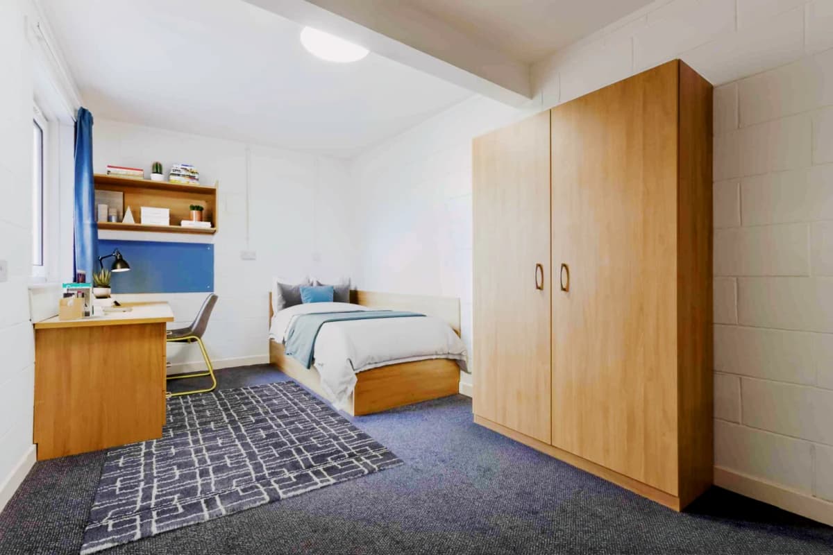 Non Ensuite-Silver