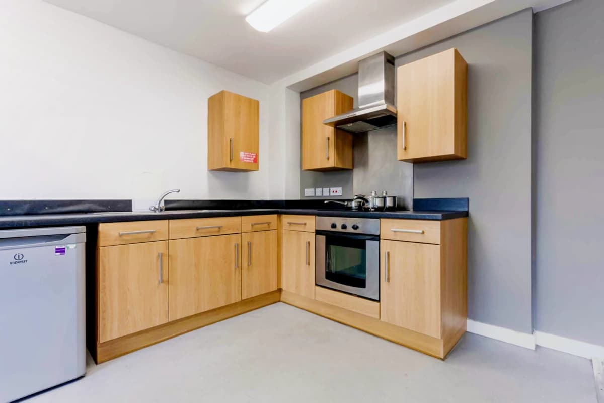 Non Ensuite-Platinum