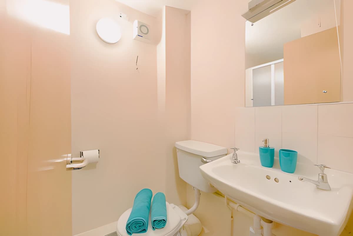 Ensuite - Bronze