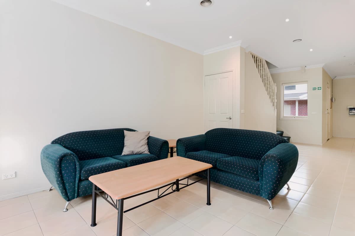 7 White Street image