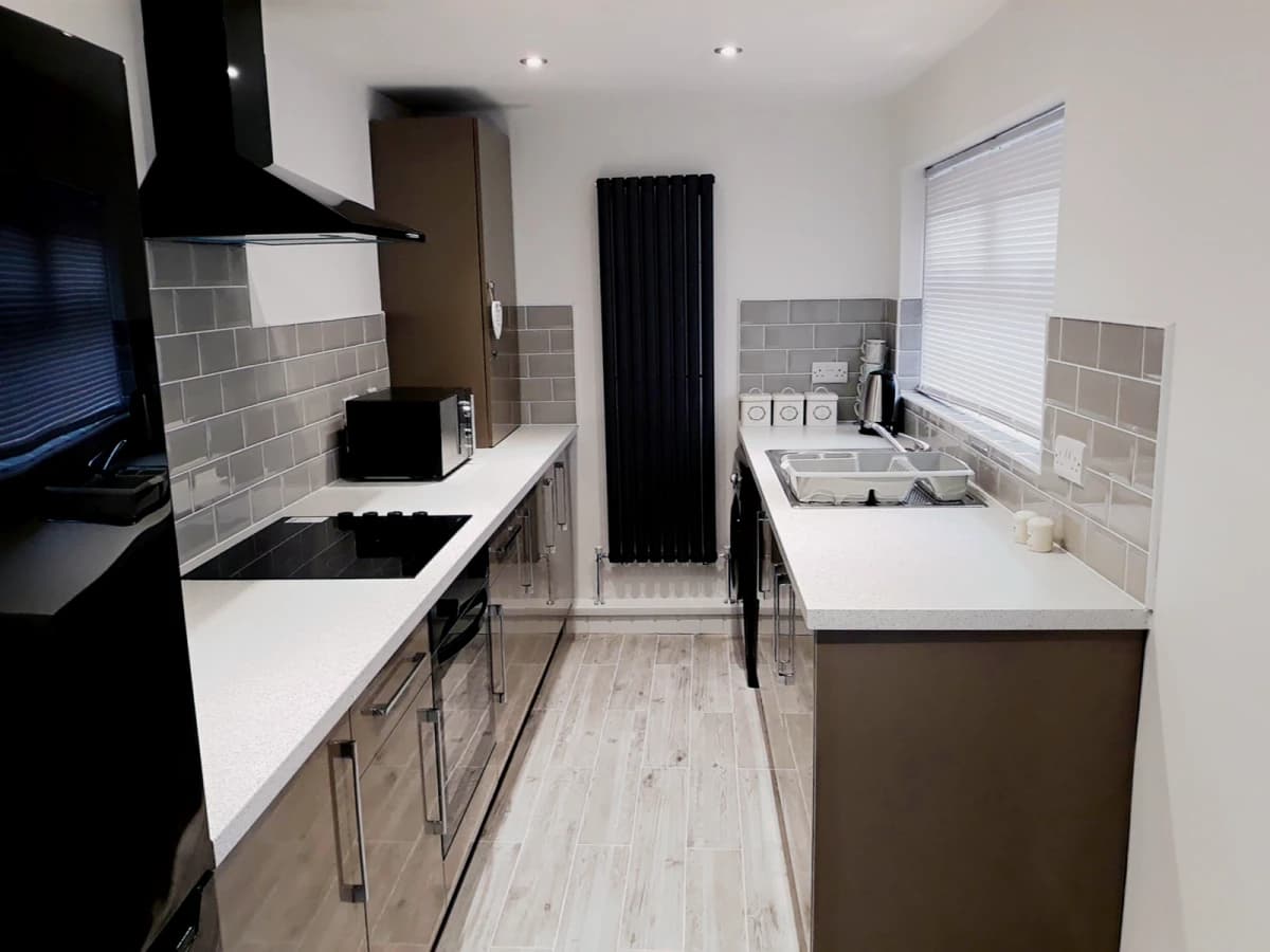 2-6 Bedroom Houses