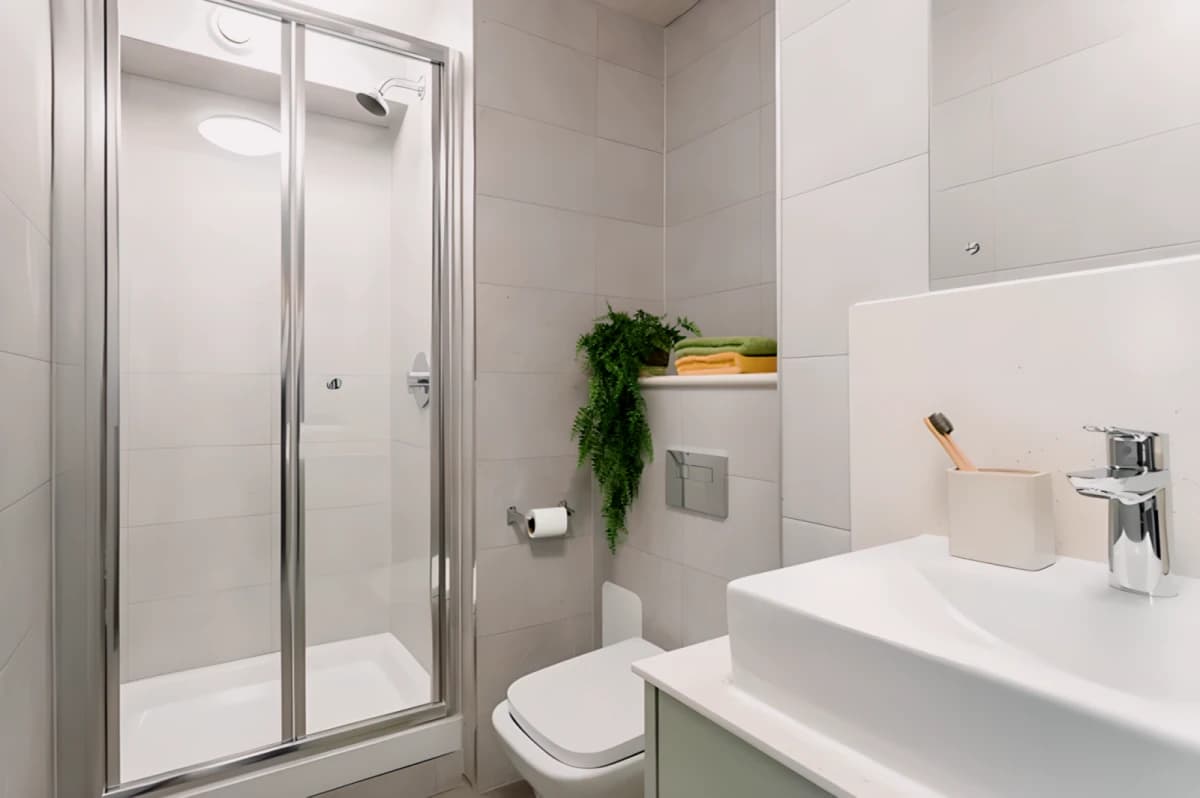 NON ENSUITE