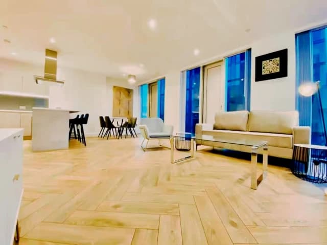 Victoria residence image 2