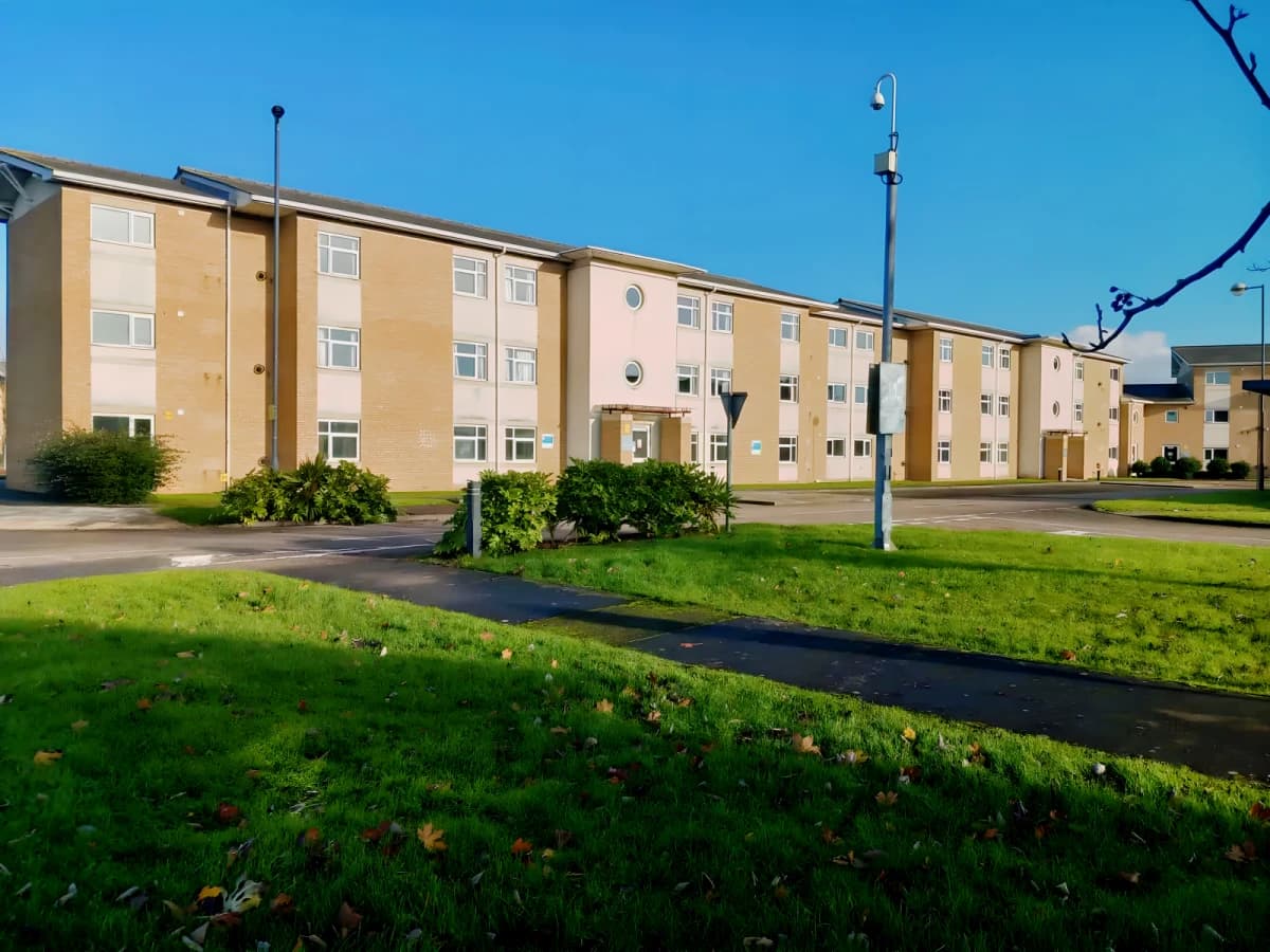 Endeavour Court image 2