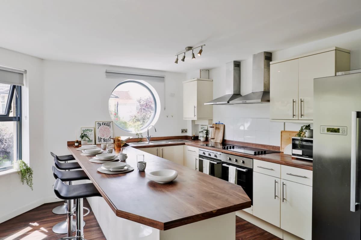 Classic Bigger Shared Apartment