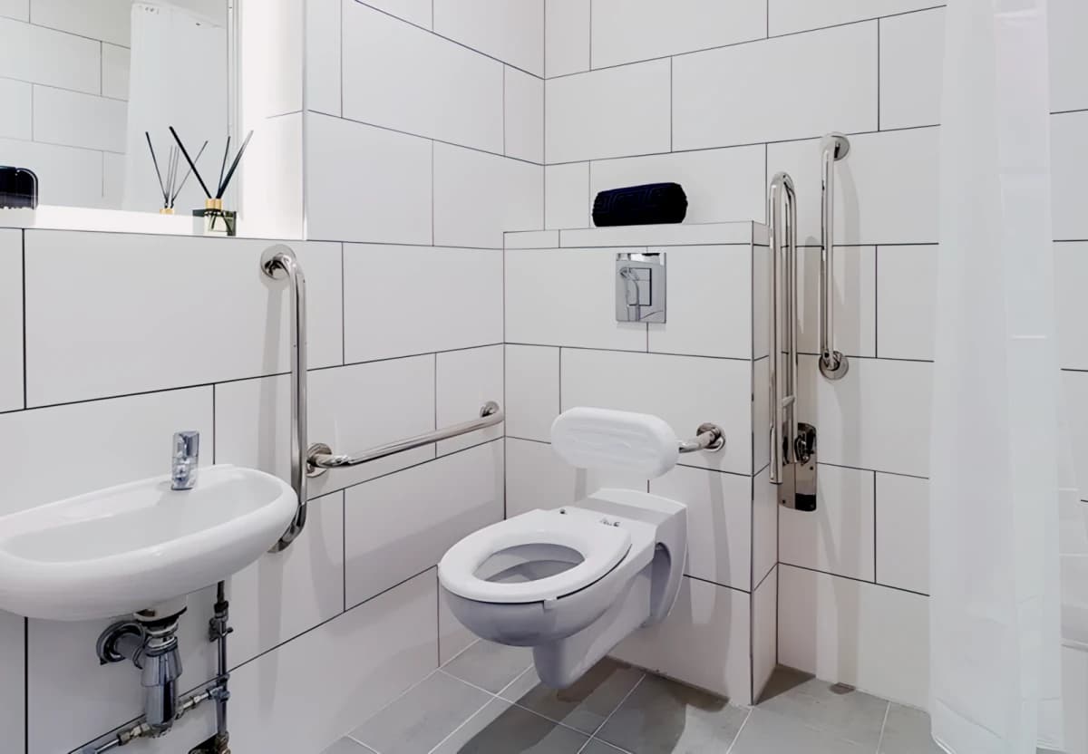 Lit Seven Sisters image 5