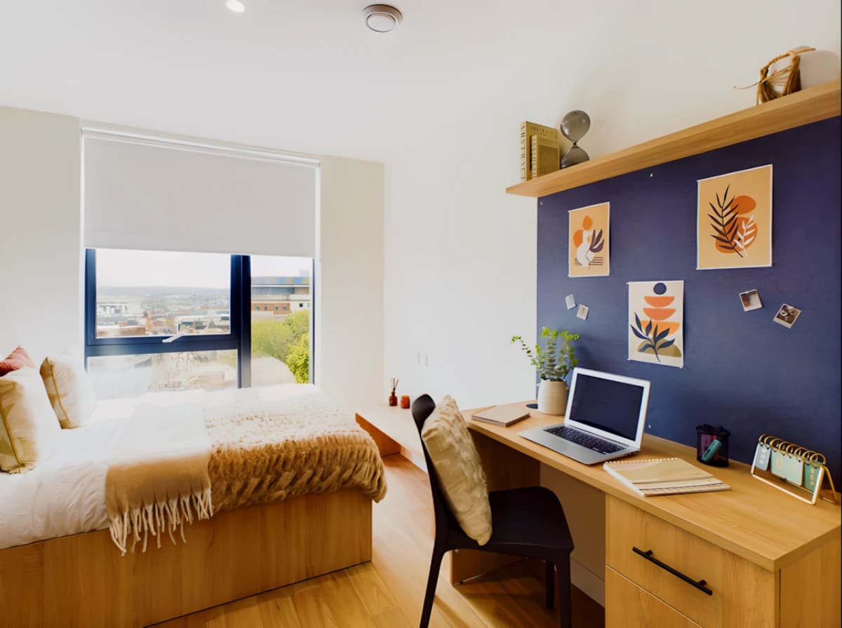 Straits Aire image