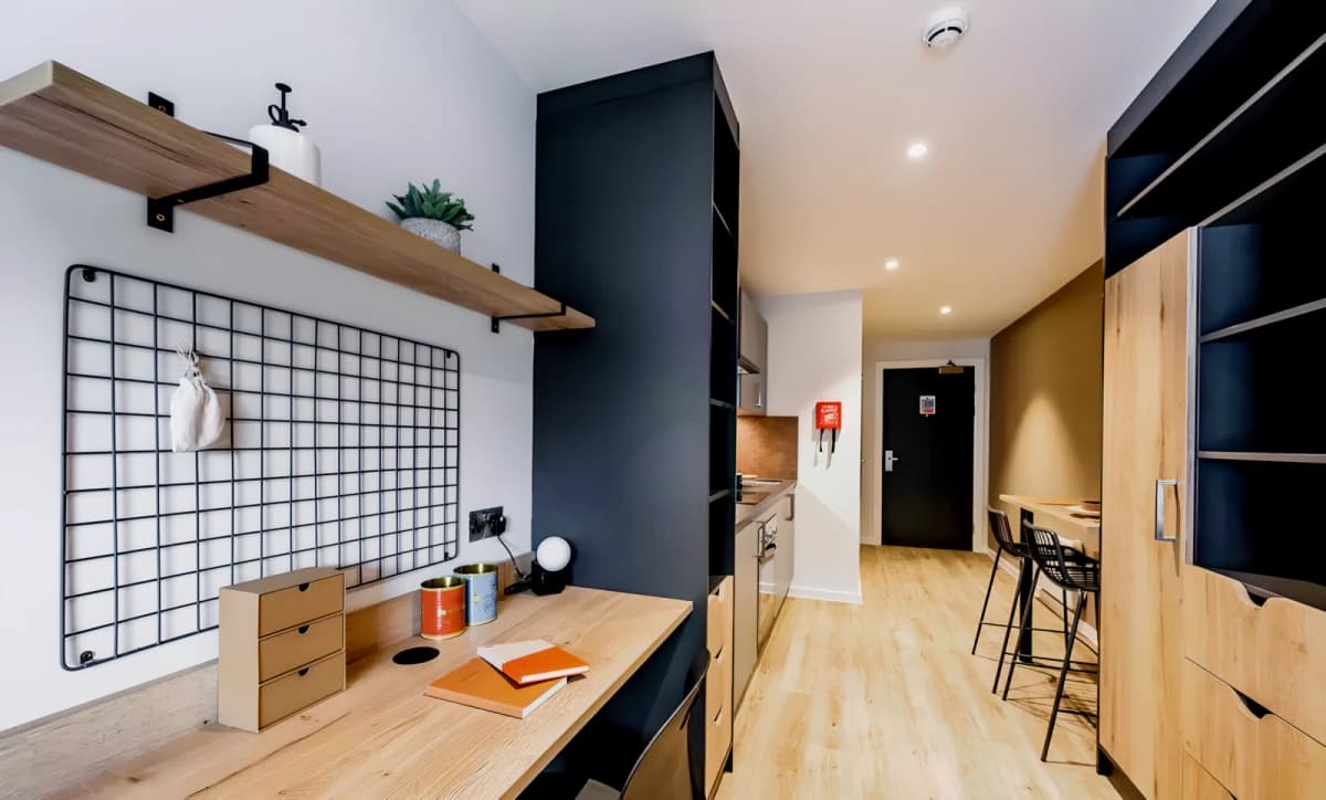 Premium Studio
